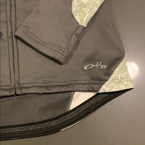 Cold Weather Cycling Jacket - Picture 3 of 9